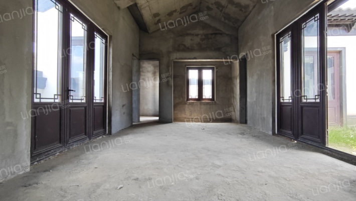 德宝方顶一方小院二手房实景图