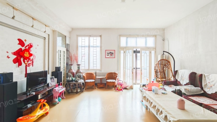 西姜井村二手房实景图