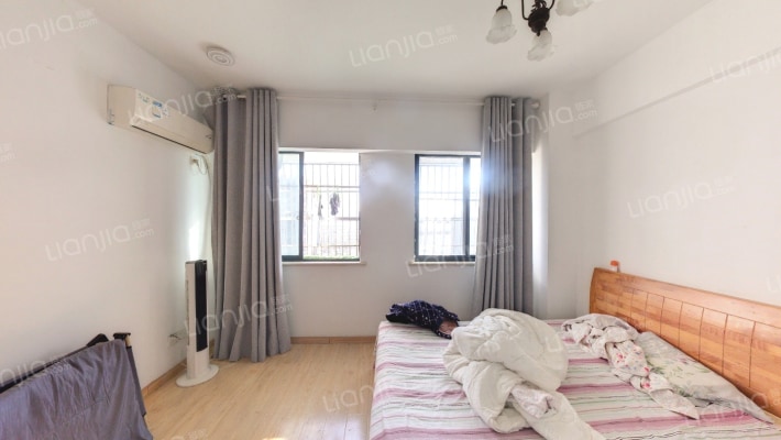 世家名门二手房实景图