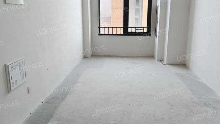 东时区公寓二手房实景图