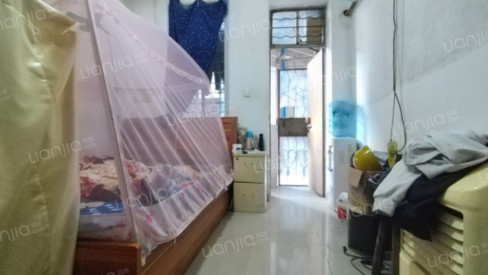 东风东路697号大院二手房实景图