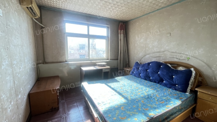 县府小区 2室1厅 南 北-卧室B