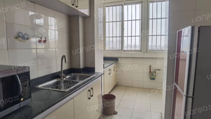 闹中取静的好房子、好户型、成活成本低、配套全-厨房