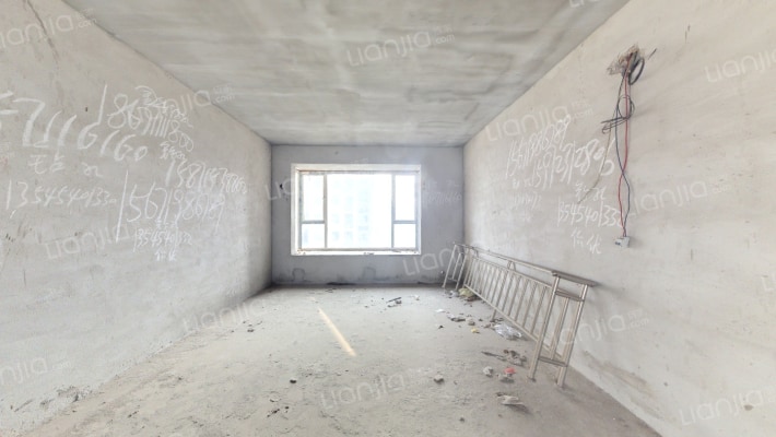 天都华府二手房实景图