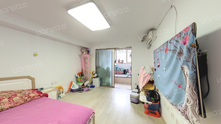 花园胡同8号院二手房实景图