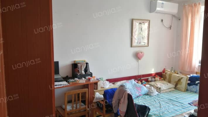 仙颐园顶层带阁楼，价格可谈，一个卧室不算面积-卧室A