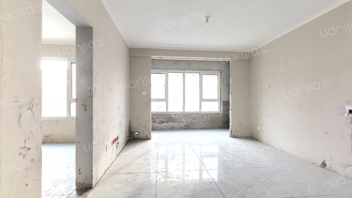 上合嘉苑二手房实景图