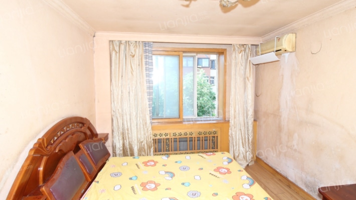 物资楼二手房实景图