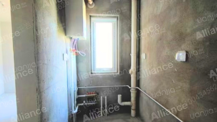 三利中和城全南两居，毛坯随意装修，业主急售-厨房