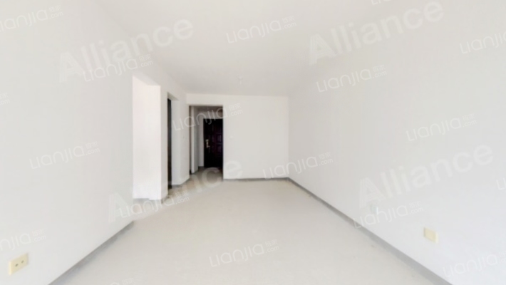 北区 带阳台 朝南大两居 满二 西户 楼前不挡-餐厅