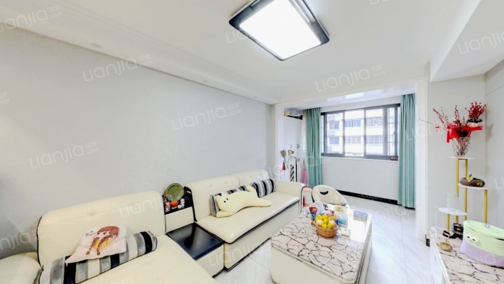 镜水花园二手房实景图