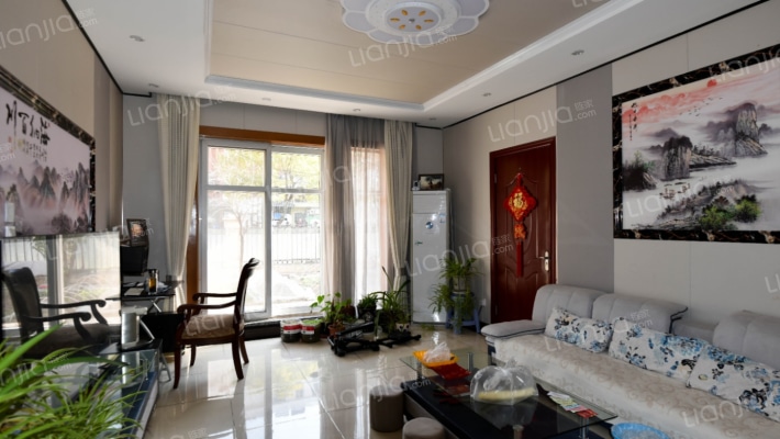 比佛利二手房实景图