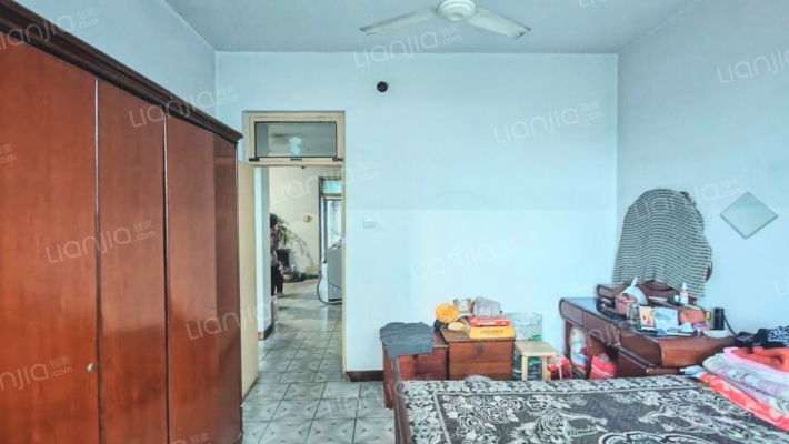 啤酒厂宿舍二手房实景图