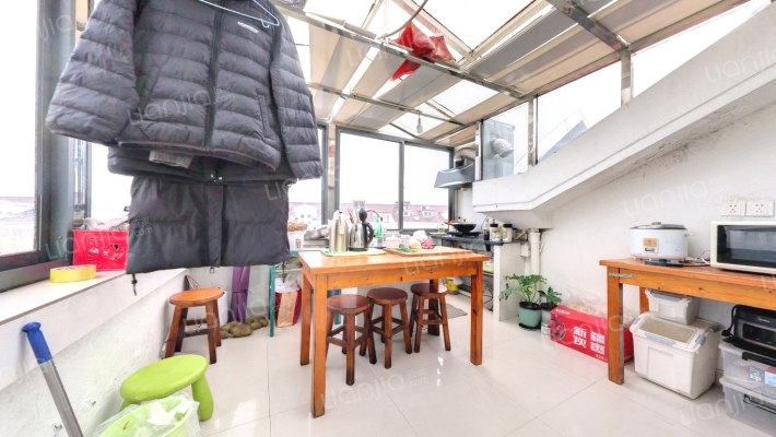 莲花新村二区二手房实景图