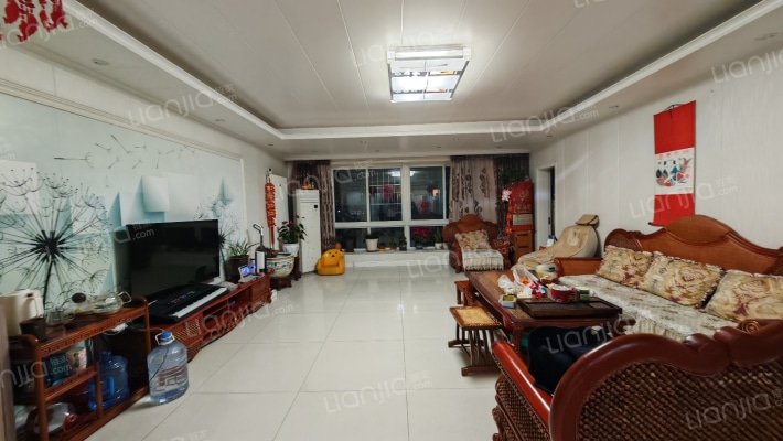 阳光河畔二手房实景图