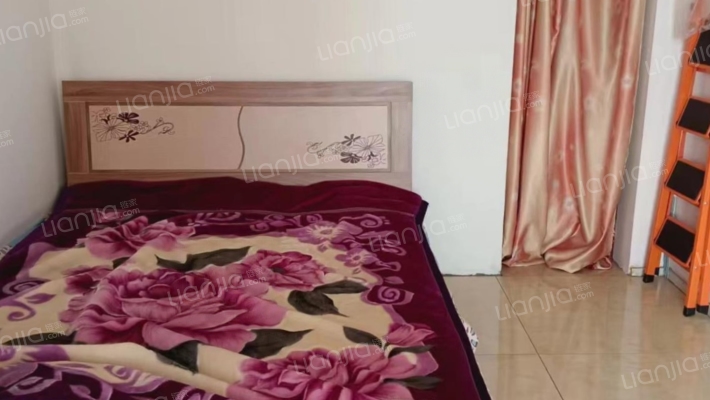 河畔丽景二手房实景图