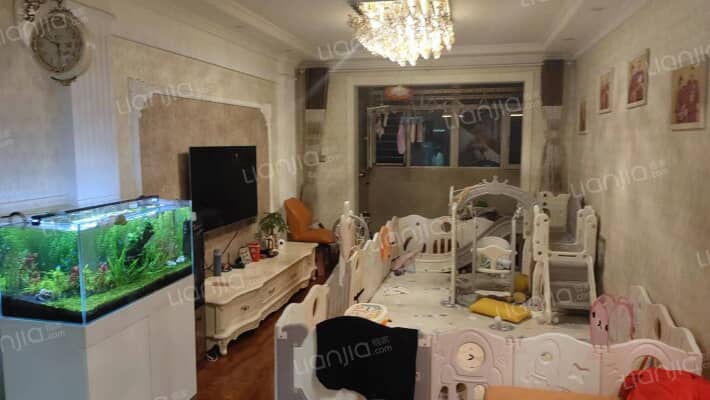 兴港景苑二手房实景图