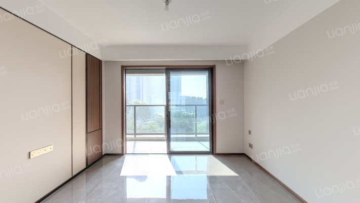 中山宝龙城二手房实景图