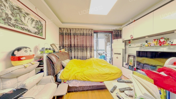 靖宇家园二手房实景图