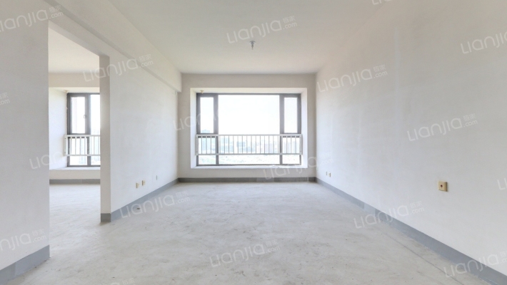 湖畔天下一期二手房实景图