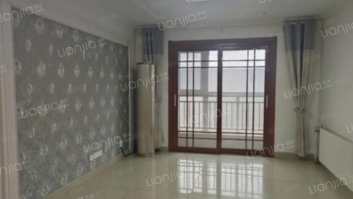 中心公寓二手房实景图