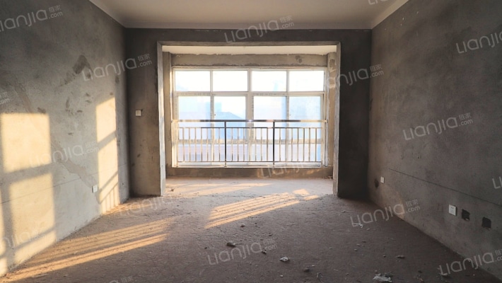 银丰财富广场二手房实景图