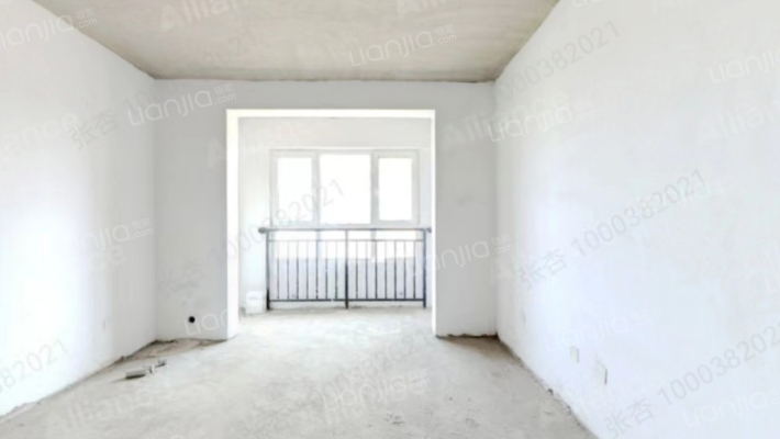 此房为南北通透两居，中上楼层，采光视野好-客厅