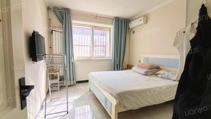 世纪嘉园 中间楼层 精装修 采光好无遮挡-卧室C