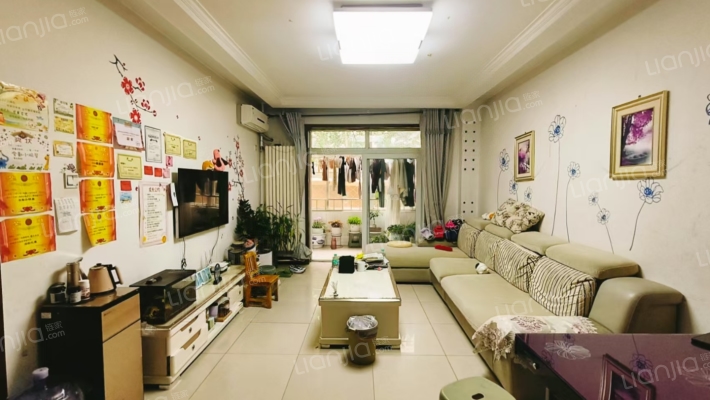 户型方正，南北通透，低楼层，采光无遮挡-客厅