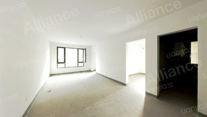 3居 书房不挡 满二 毛坯 中间层 首付2成-客厅