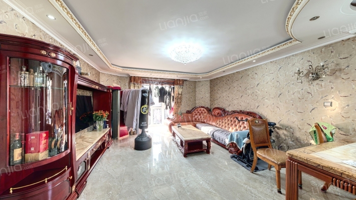 新文化花园新秀居二手房实景图