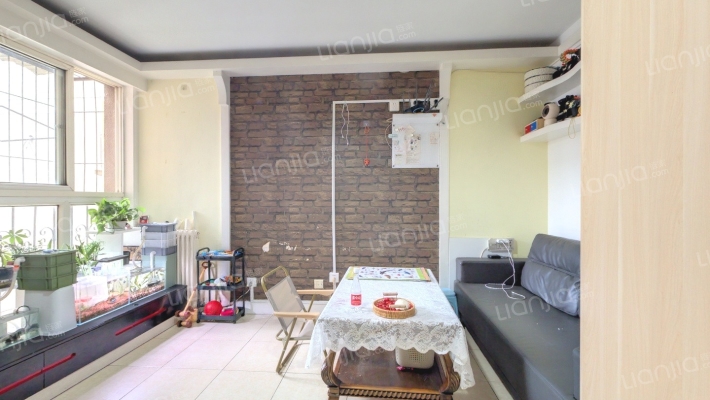 青塔东里二手房实景图