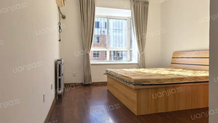 开发区商圈 集中供暖 南北通透三居双卫户型-卧室C