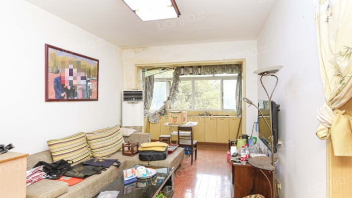 文丰段77号二手房实景图