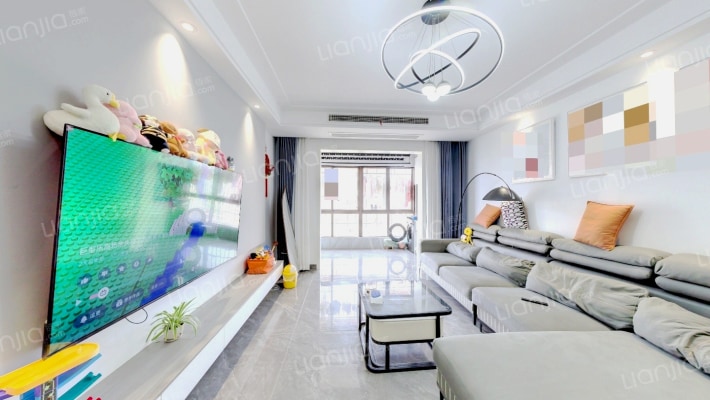 新港雅苑B区二手房实景图