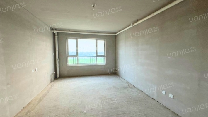 东湖铂悦山秋实园二手房实景图