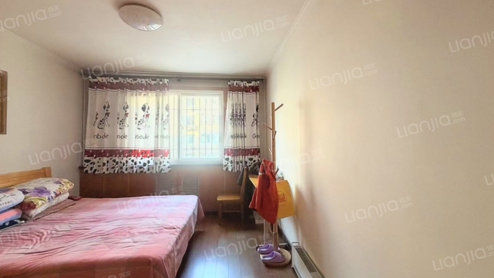 物探局家属院  集中供暖  宝石花物业-卧室D