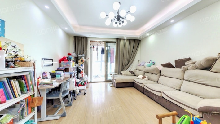 天宇盛世滨江二手房实景图