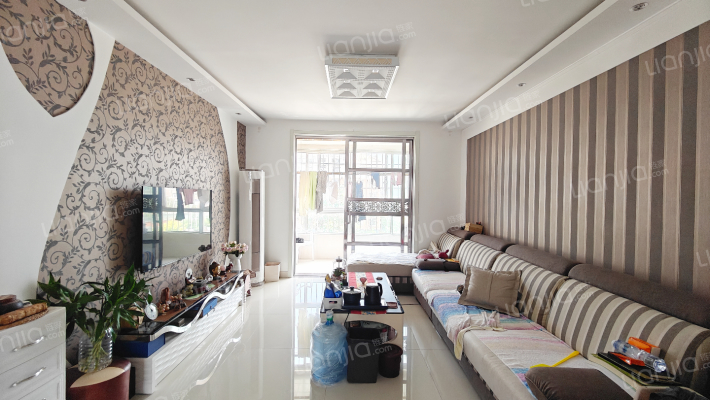 卧龙家园东区二手房实景图