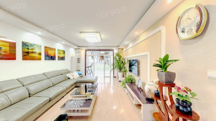 益兴名人湾二手房实景图