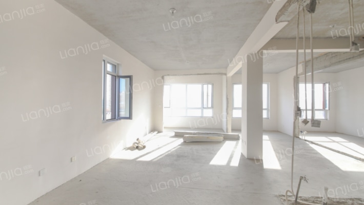 万科南湖春晓商业二手房实景图