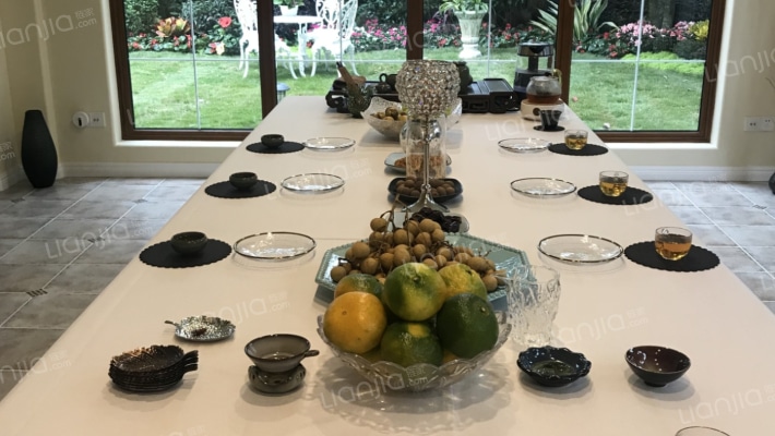 麓山国际水晶岗28号院二手房实景图