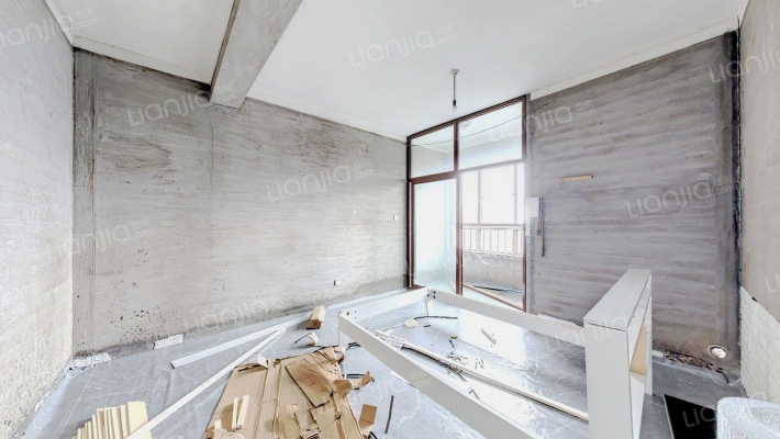 联合国贸中心二手房实景图