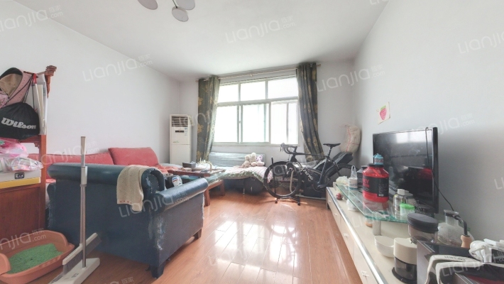 嘉年小区二手房实景图