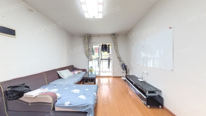 汉口湖畔二期二手房实景图