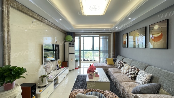 半岛华府二手房实景图