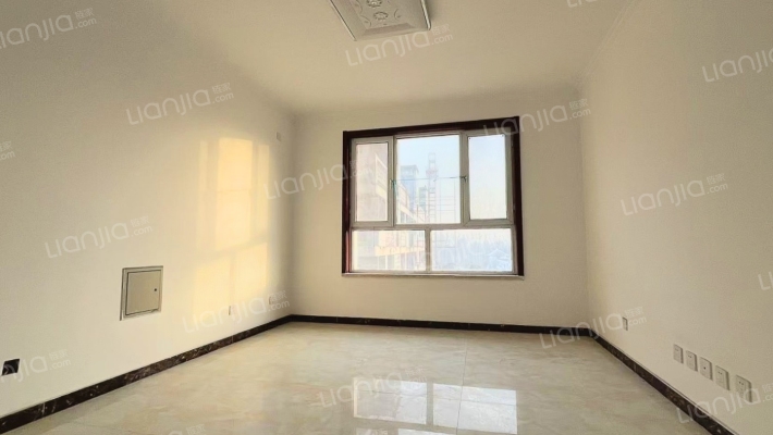 涿州码头温莎假日高层全南两居室-客厅