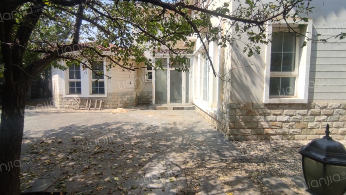 必看房，独栋琉璃湖别墅，产权清晰，无抵押-花园