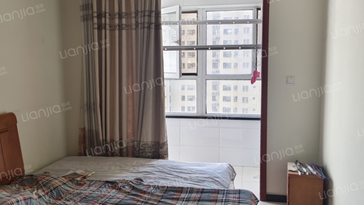 水岸花城，好房源，环境好，交通便。-卧室A