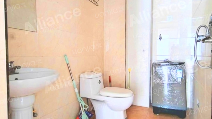 名流美域  全南两居  满二   诚意出售-卫生间